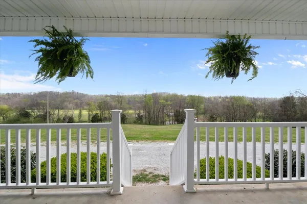 $349,900 | 1644 West Blue Creek Road, Waverly, TN 37185