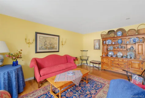 $325,000 | 202 Falcon Court, Poughkeepsie, NY 12603