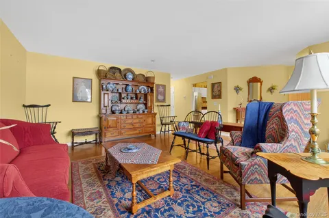 $325,000 | 202 Falcon Court, Poughkeepsie, NY 12603