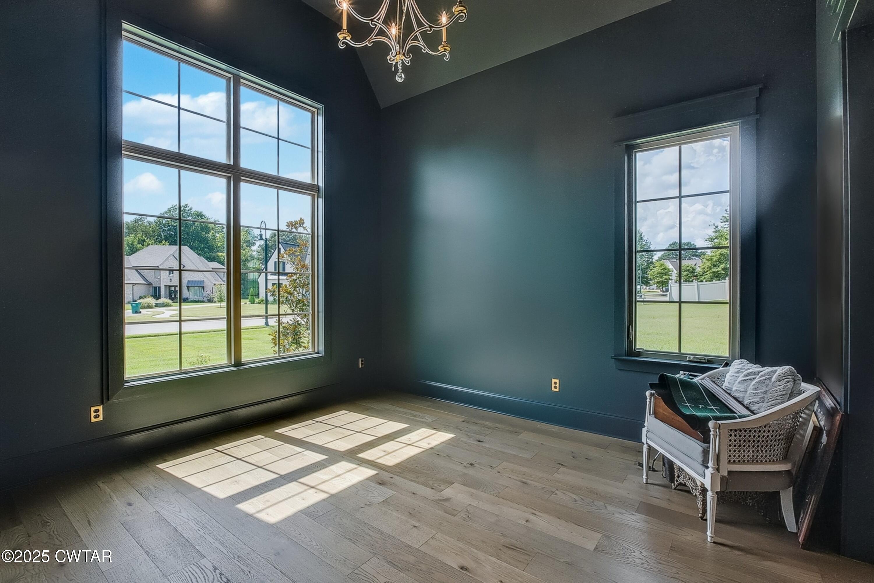 52 Buckingham Cove Jackson, TN 38305 - Photo 24 of 33 a view of a room with a window and lounge chair
