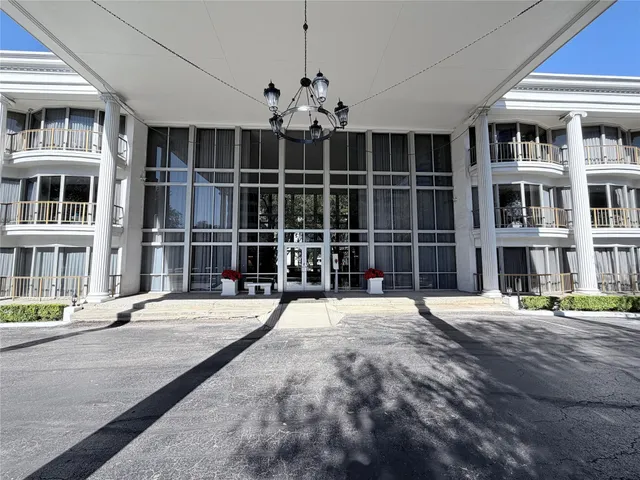 $1,550 | 5050 Ambassador Way, Unit 305, Houston, TX 77056