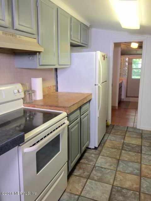 6105 Solano Creek Road Elkton, FL 32033 - Photo 59 of 77 Caretaker Cottage Kitchen