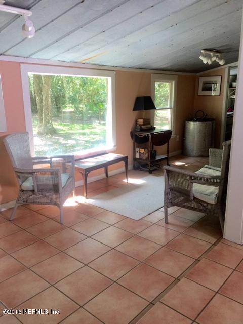 6105 Solano Creek Road Elkton, FL 32033 - Photo 62 of 77 Caretaker Cottage living area