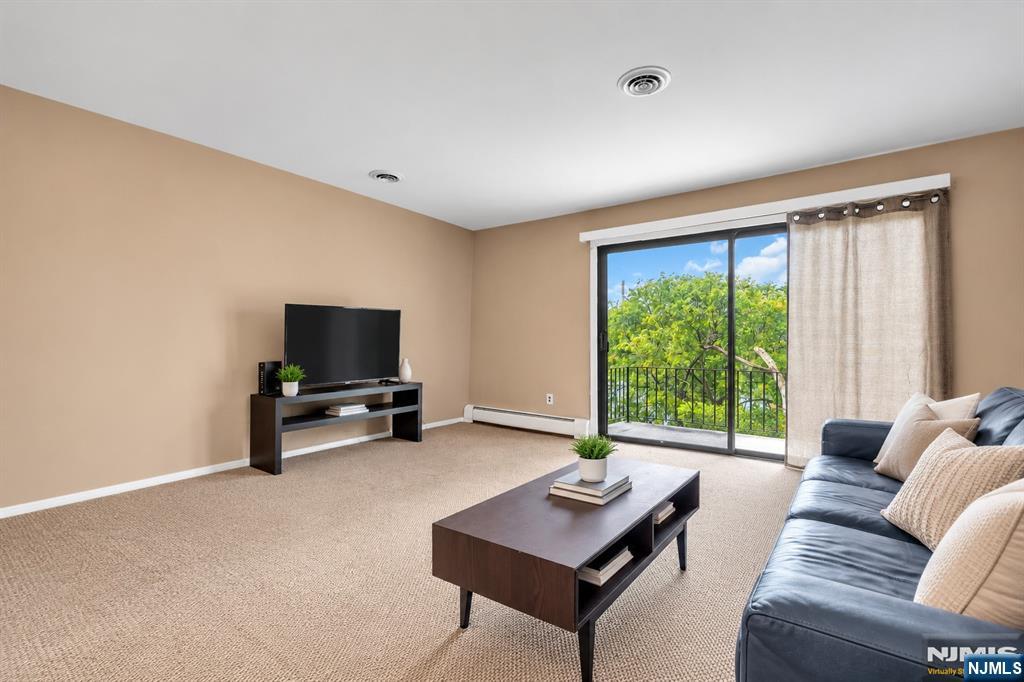 7 Ross Road Wallington, NJ 07057 - Photo 6 of 30 Gallery Image 6