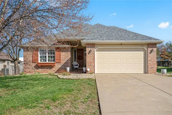 $340,000 | 3005 East Eastmoor Court, Springfield, MO 65804