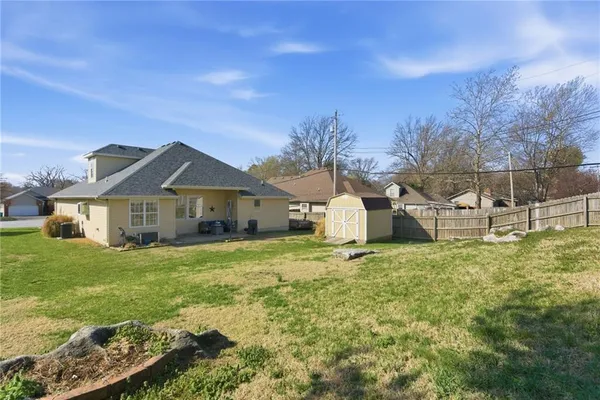 $340,000 | 3005 East Eastmoor Court, Springfield, MO 65804