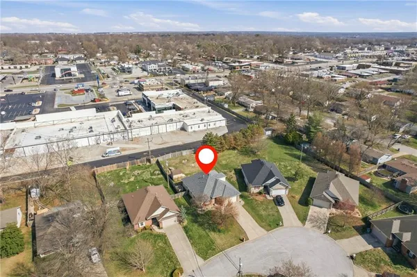 $340,000 | 3005 East Eastmoor Court, Springfield, MO 65804