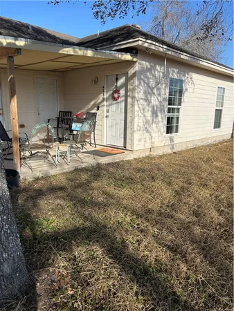 $1,125 | 4110 Callicoatte Road, Unit B, Corpus Christi, TX 78410
