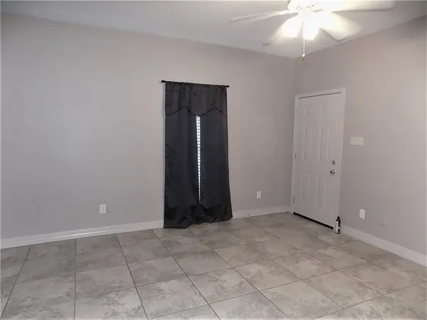 $1,125 | 4110 Callicoatte Road, Unit B, Corpus Christi, TX 78410