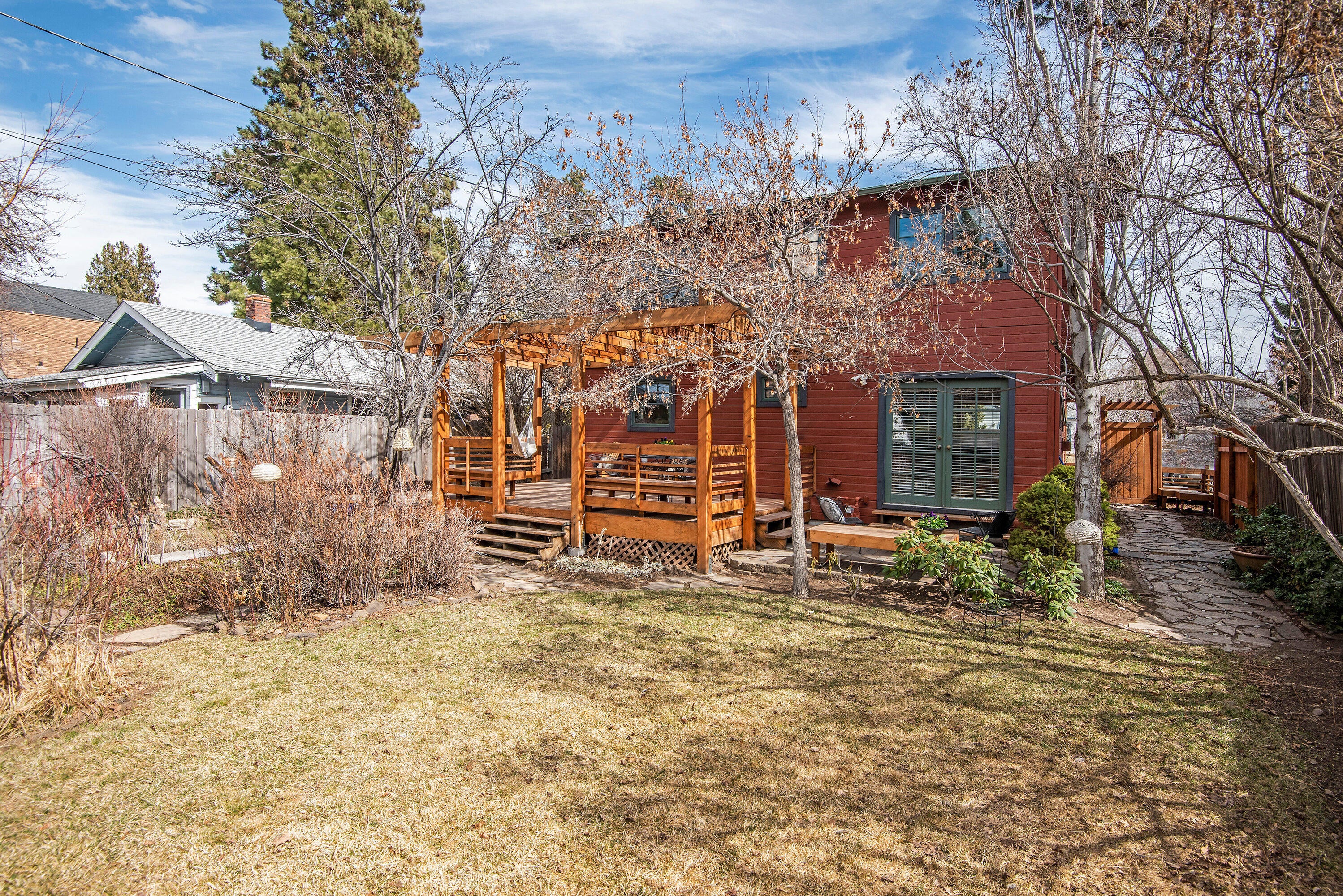 1625 Northwest Awbrey Road Bend, OR 97703 - Photo 23 of 25 1625 NW Awbrey Rd Bend OR-print-023-017-