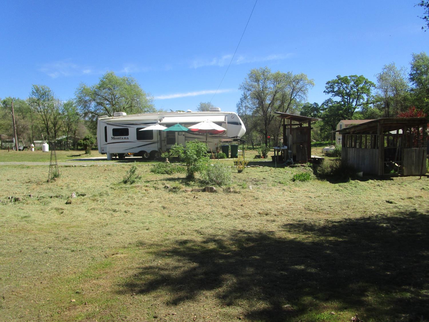 10410 Valley Drive Rough and Ready, CA 95975 - Photo 24 of 31 a backyard of a house