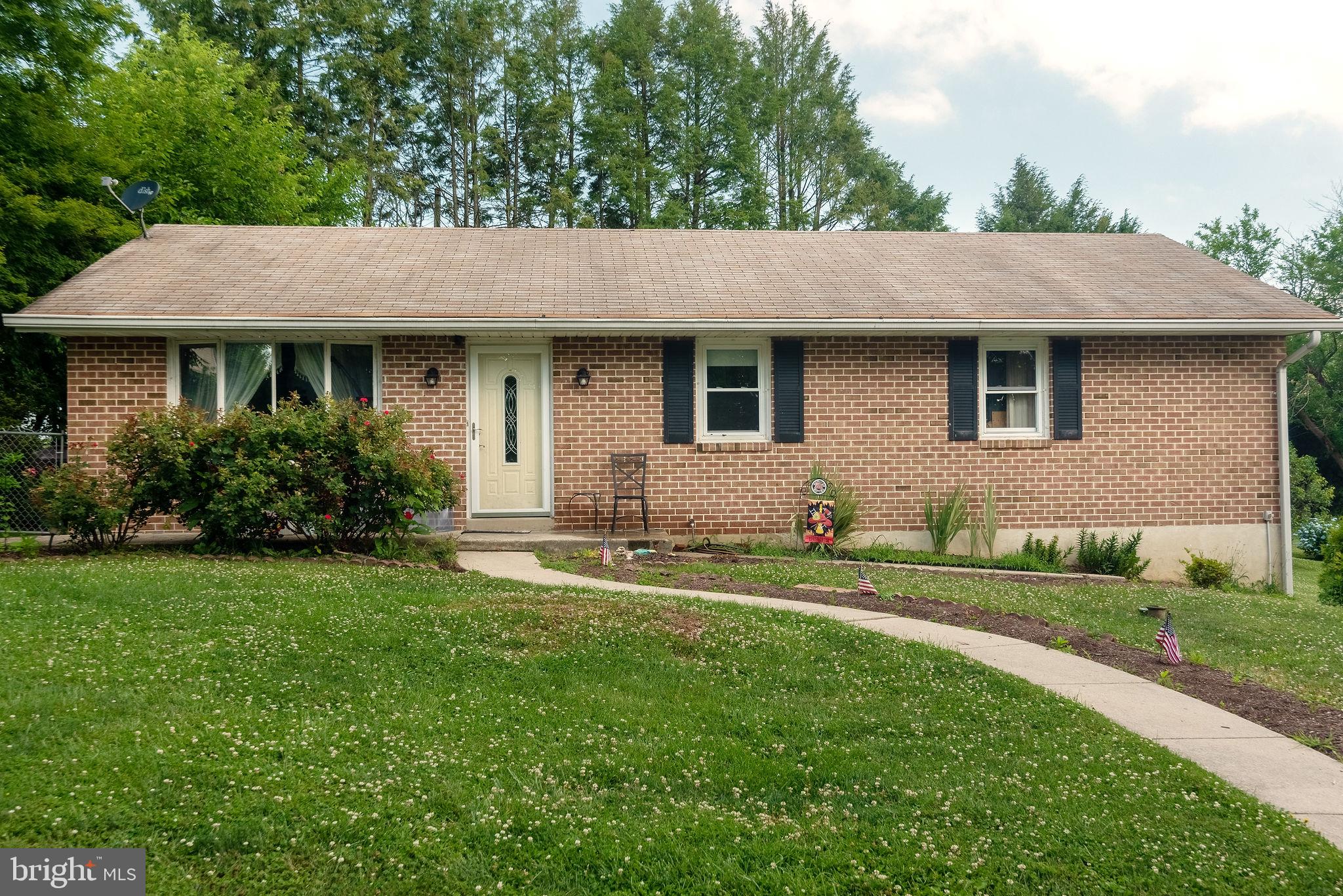 1507 Logan Street Reading, PA 19607 - Photo 1 of 34 Gallery Image 1