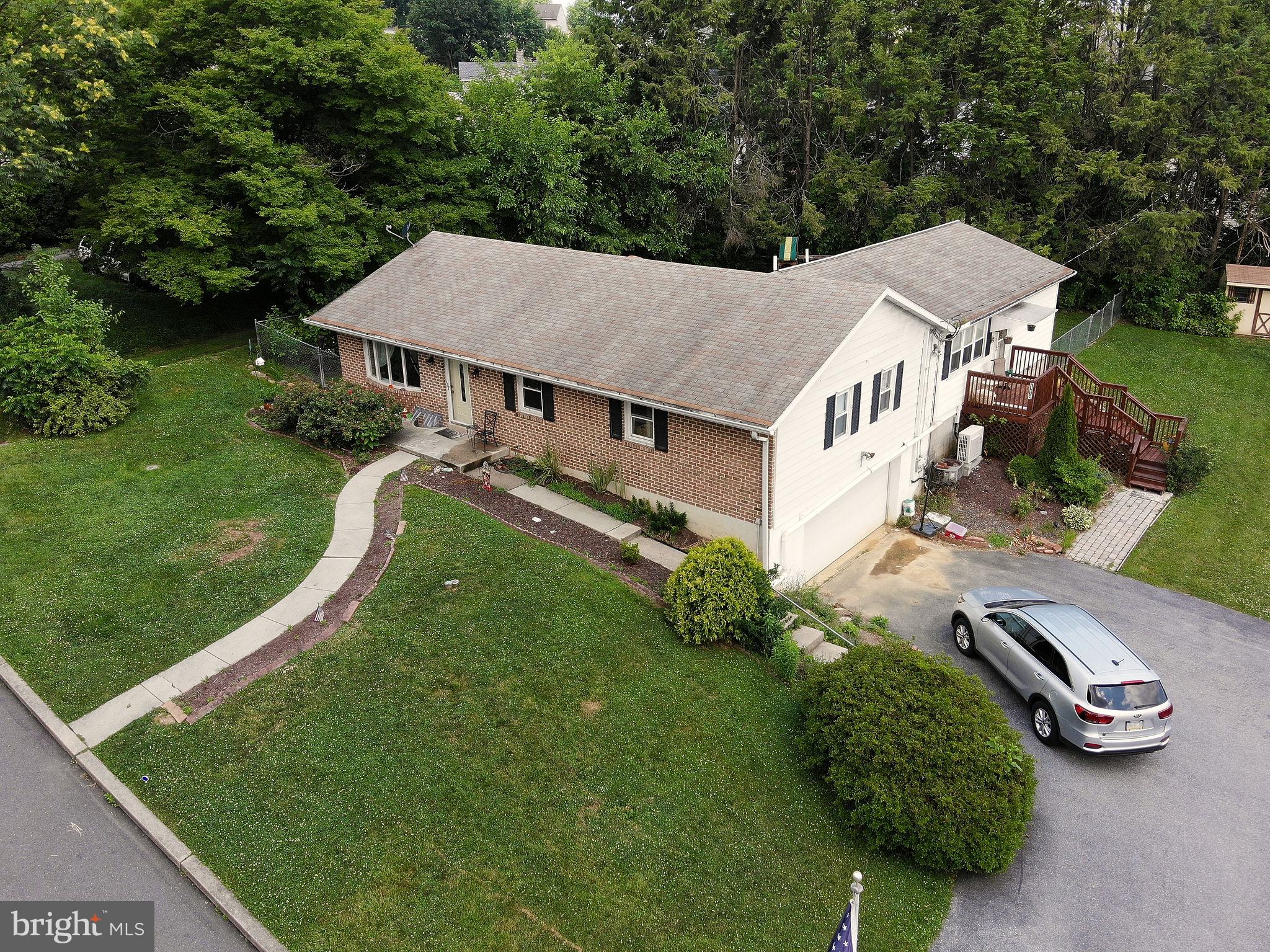 1507 Logan Street Reading, PA 19607 - Photo 5 of 34 Gallery Image 5