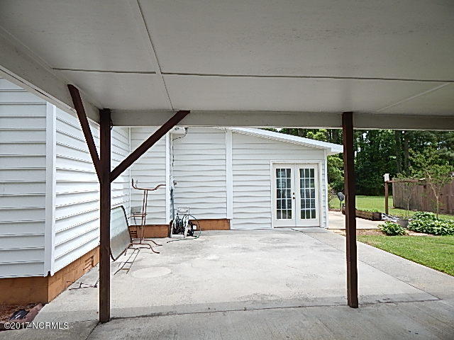 1494 Mill Road Washington, NC 27889 - Photo 6 of 24 Patio