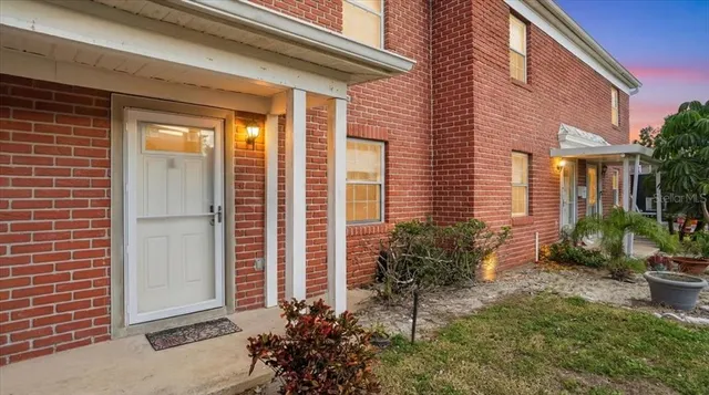 $1,750 | 8511 12th Way North, Unit A, St. Petersburg, FL 33702