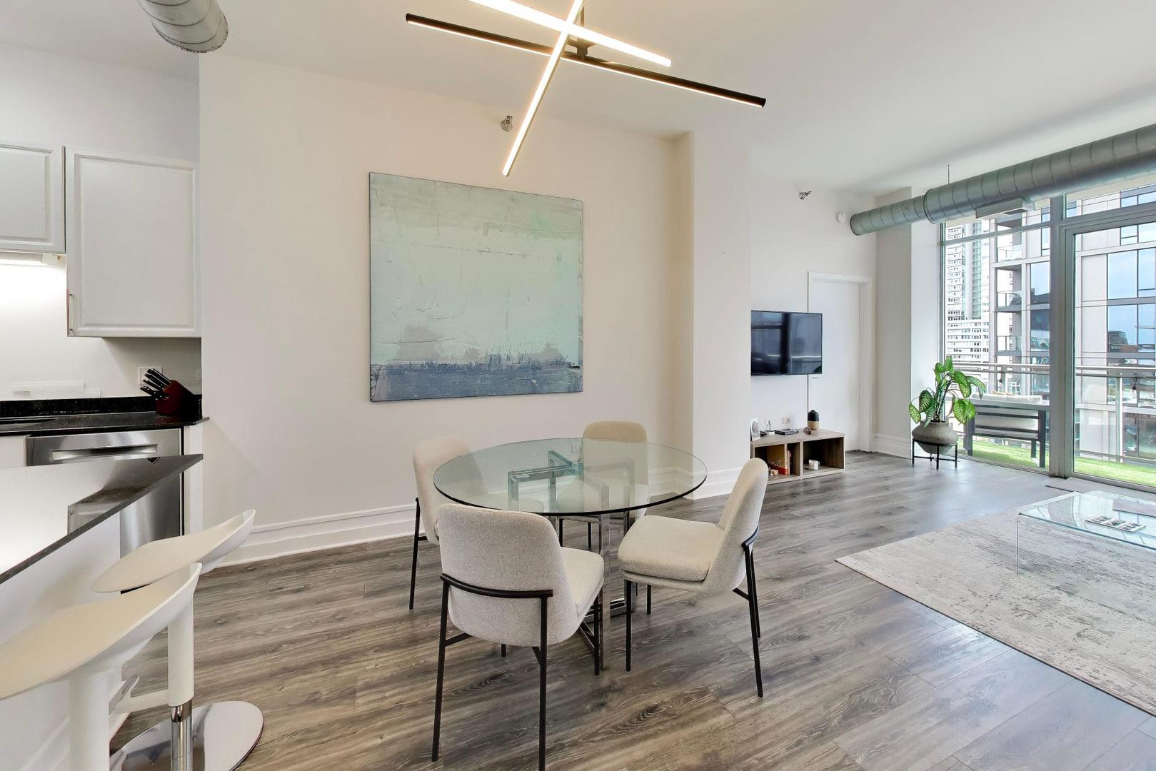 901 West Madison Street, Unit 1012 Chicago, IL 60607 - Photo 6 of 41 Gallery Image 6