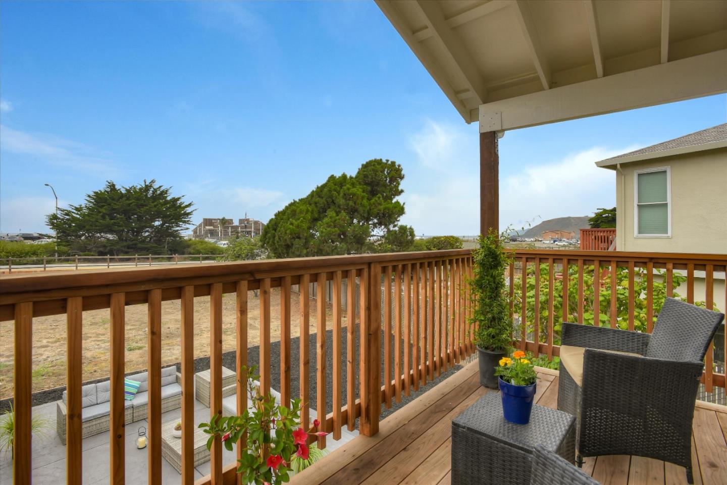 504 Arguello Boulevard Pacifica, CA 94044 - Photo 16 of 42 a view of a chairs in balcony
