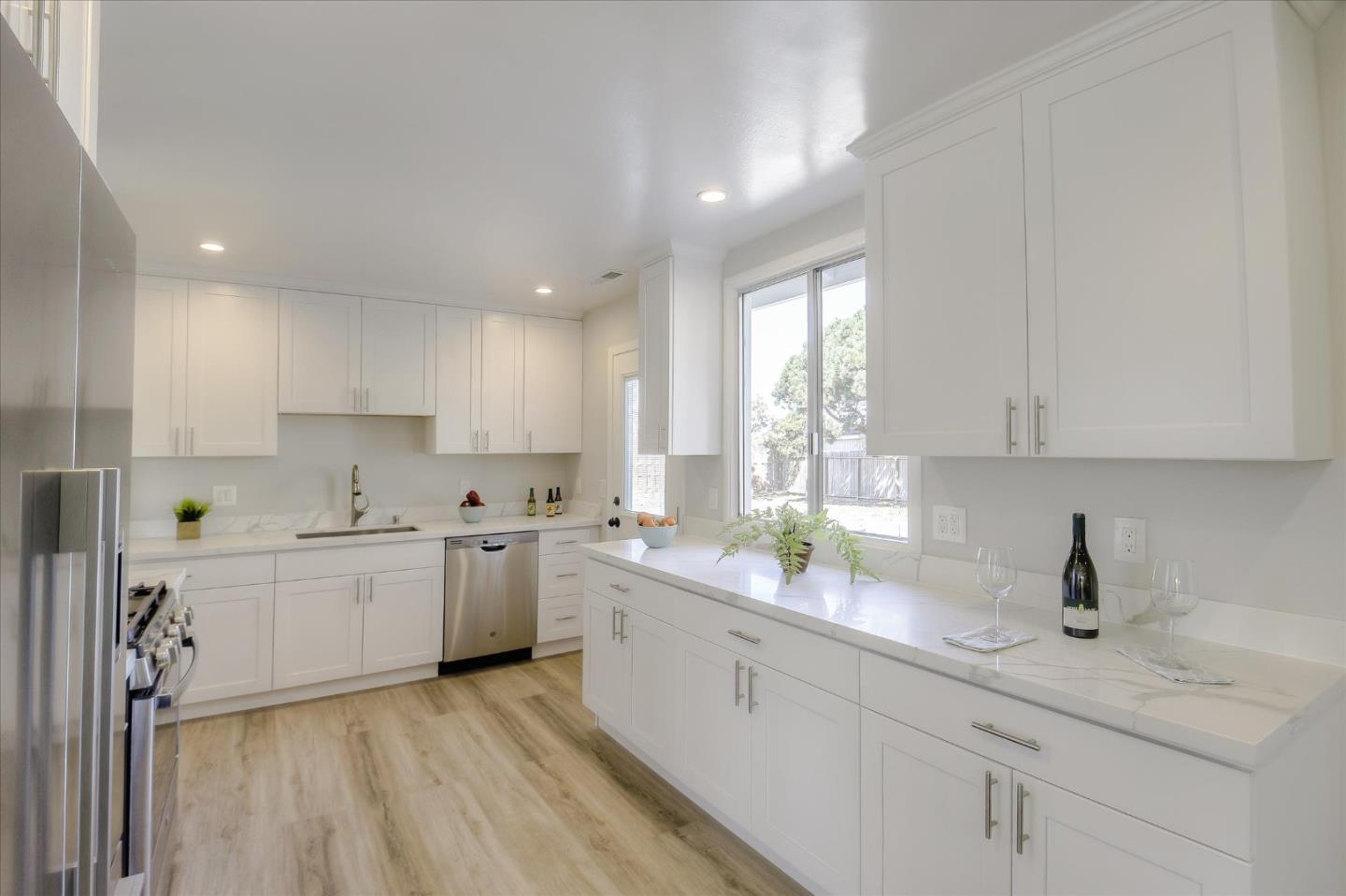 504 Arguello Boulevard Pacifica, CA 94044 - Photo 9 of 42