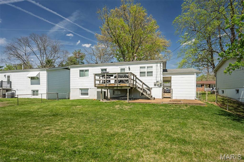 28 James Court Ballwin, MO 63021 - Photo 24 of 26