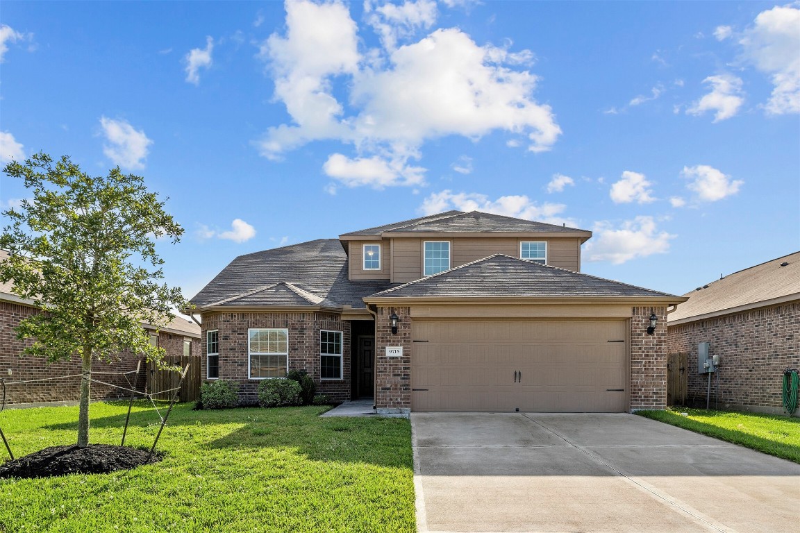9715 Blue Sapphire Lane Rosharon, TX 77583 - Photo 26 of 30 2 car garage with automatic opener.