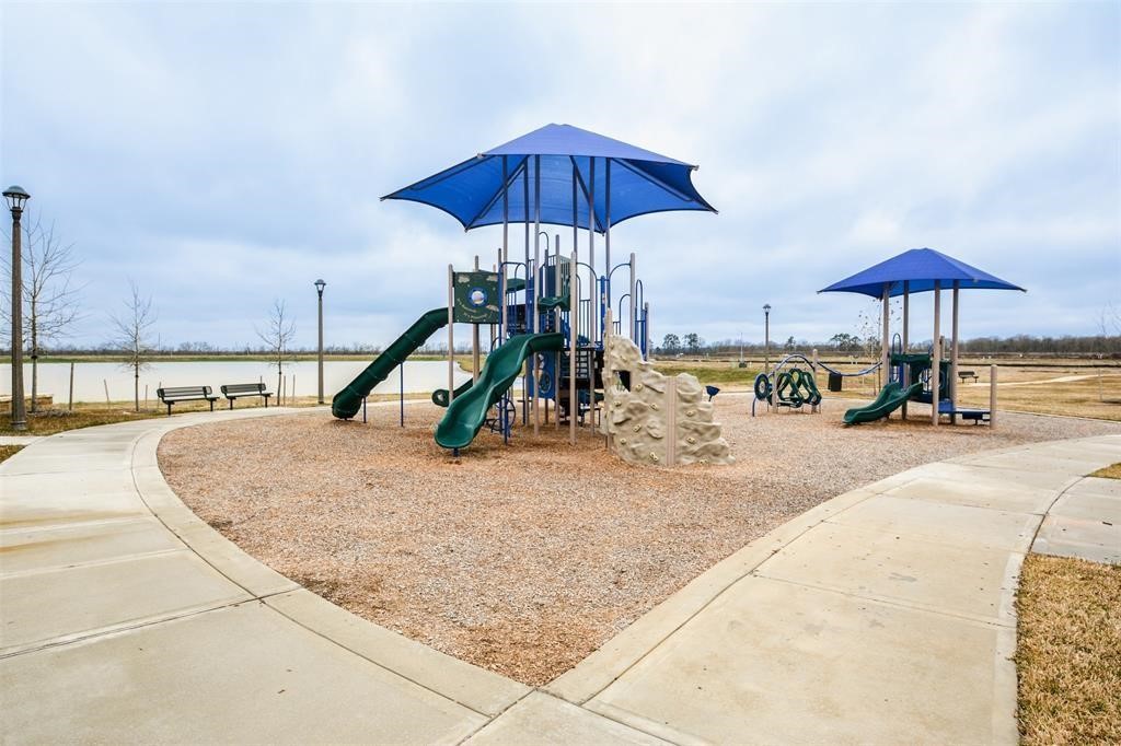 9715 Blue Sapphire Lane Rosharon, TX 77583 - Photo 28 of 30 Community amenities
