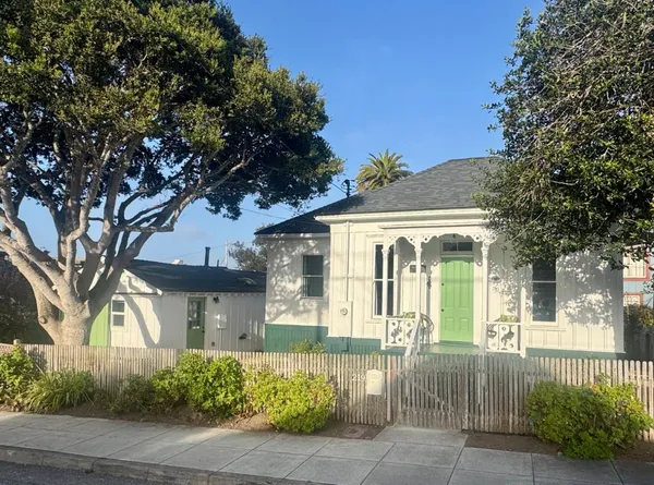 $1,595,000 | 219 Willow Street, Pacific Grove, CA 93950