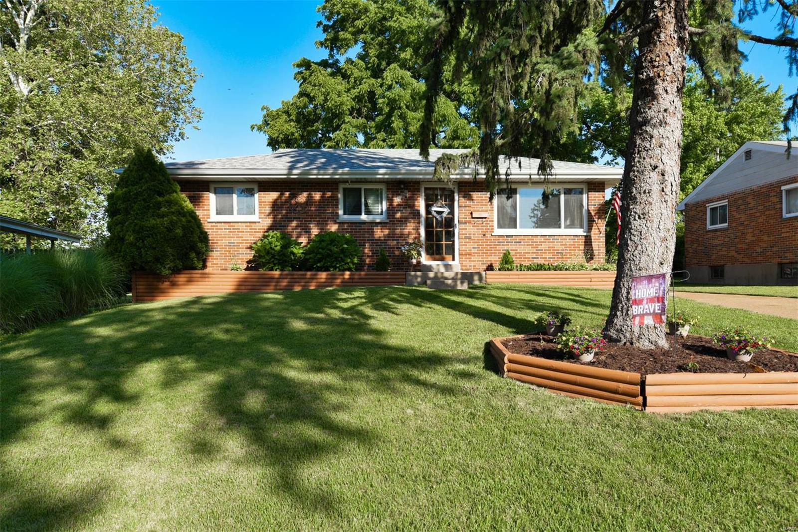 894 Teson Road Hazelwood, MO 63042 - Photo 2 of 21 Gallery Image 2