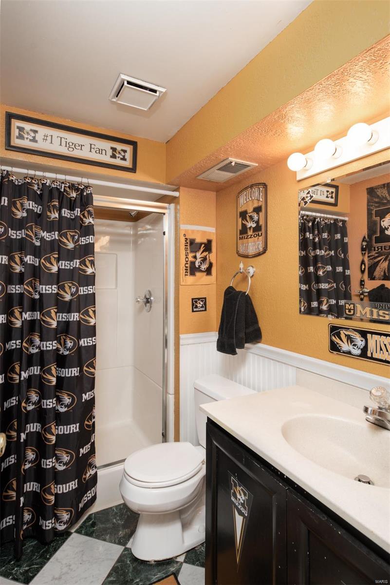 894 Teson Road Hazelwood, MO 63042 - Photo 20 of 21 Gallery Image 20