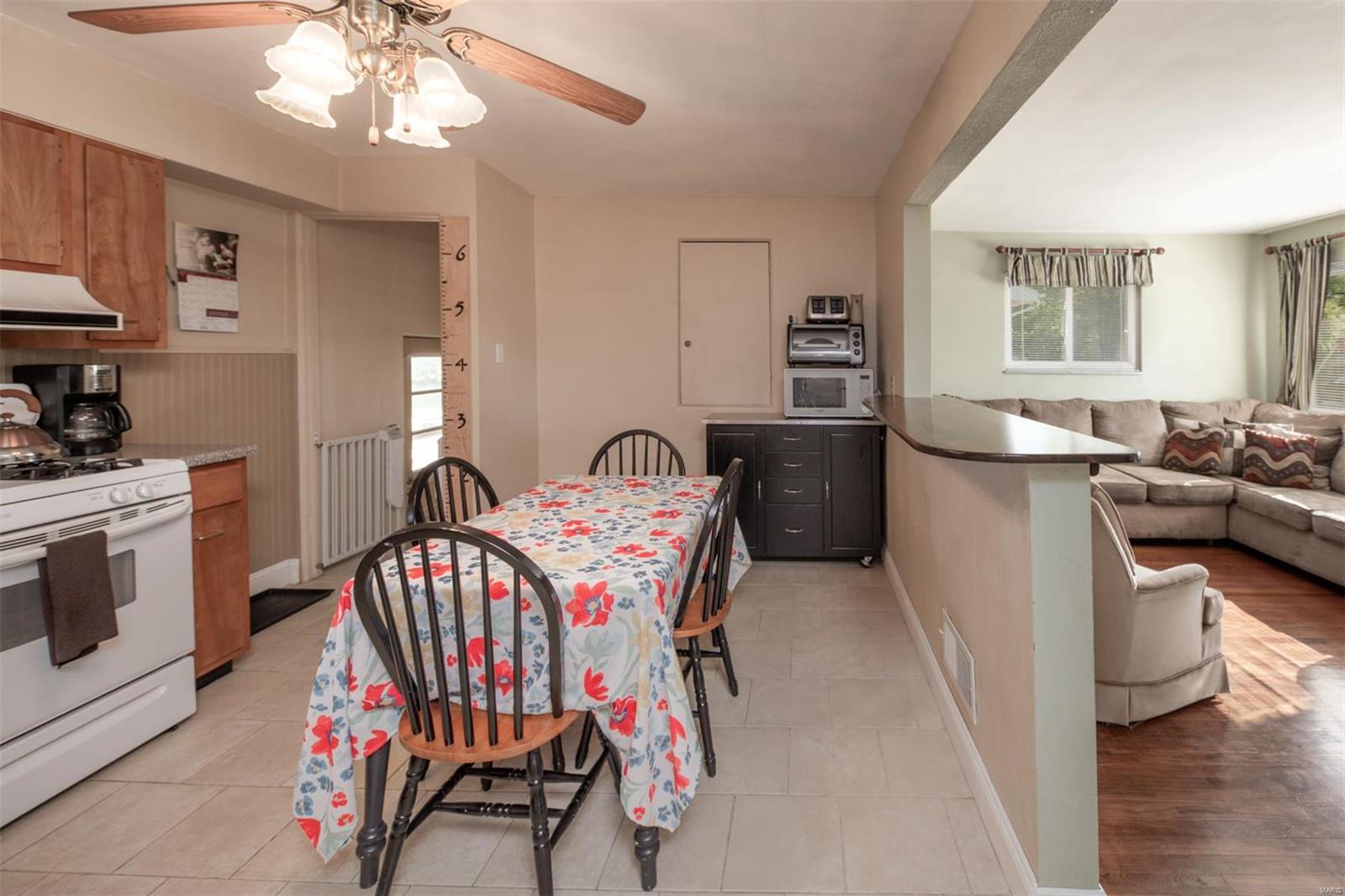 894 Teson Road Hazelwood, MO 63042 - Photo 10 of 21 Gallery Image 10