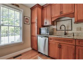 14-31 Veterans Road, Unit 31 Amherst, NH 03031 - Photo 5 of 26