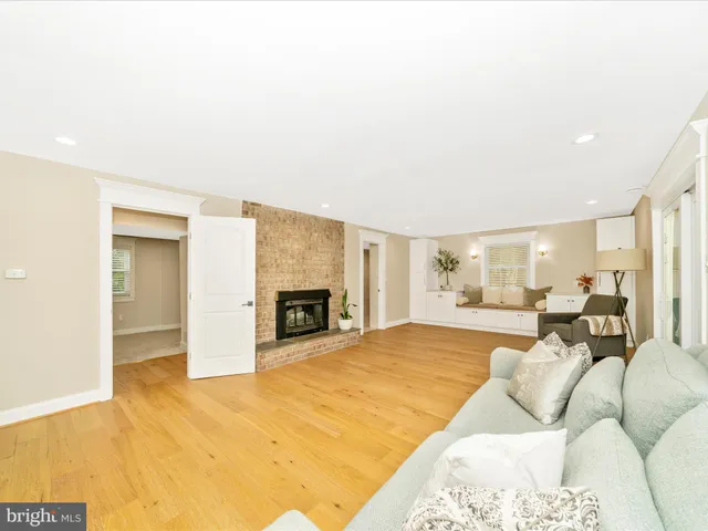 $883,500 | 4008 Barnsley Lane, Olney, MD 20832