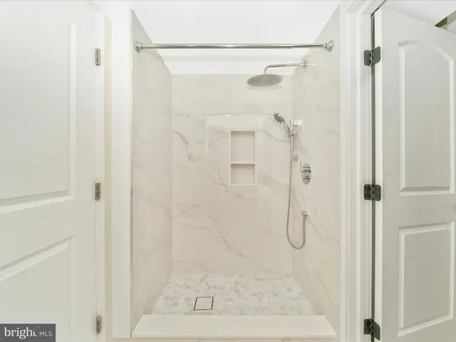 $883,500 | 4008 Barnsley Lane, Olney, MD 20832