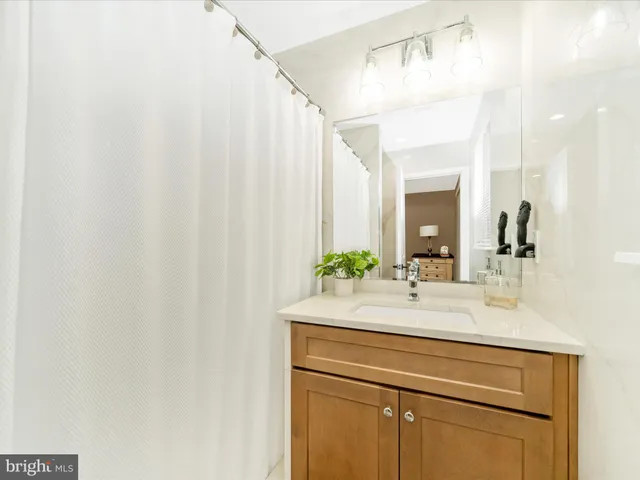 $883,500 | 4008 Barnsley Lane, Olney, MD 20832