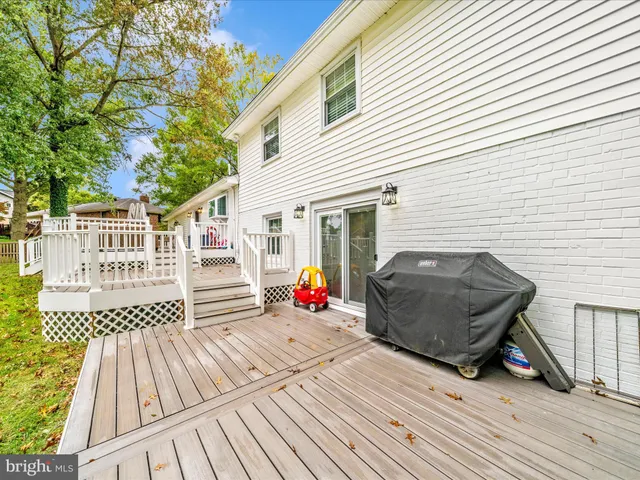 $883,500 | 4008 Barnsley Lane, Olney, MD 20832