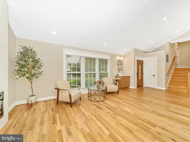 $883,500 | 4008 Barnsley Lane, Olney, MD 20832