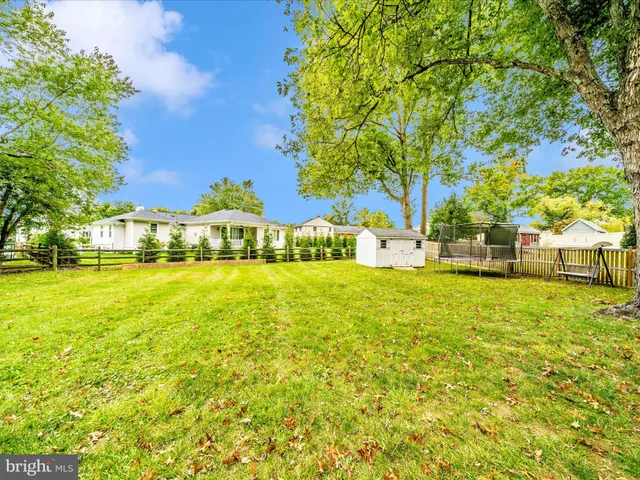 $883,500 | 4008 Barnsley Lane, Olney, MD 20832