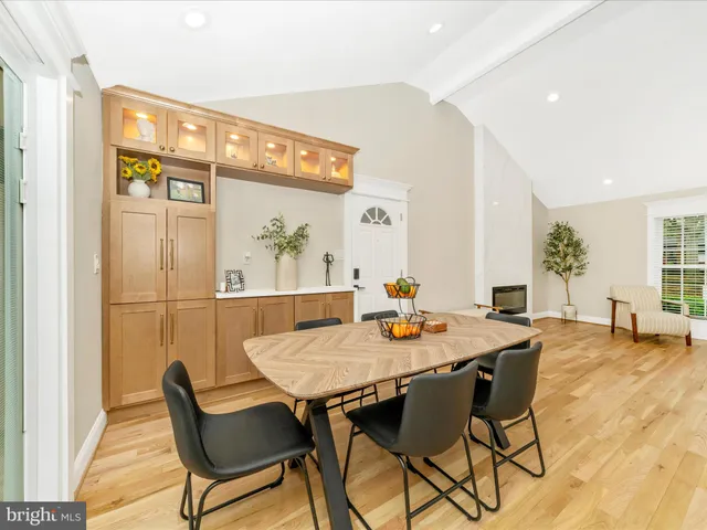 $883,500 | 4008 Barnsley Lane, Olney, MD 20832