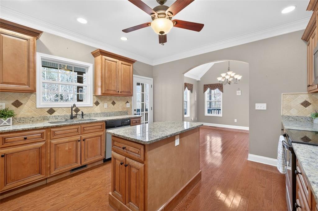 90 Azalea Court Murrayville, GA 30564 - Photo 18 of 68
