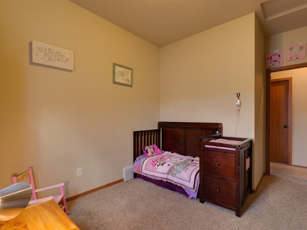 5118 North Bannen Road Spokane Valley, WA 99216 - Photo 14 of 20 Gallery Image 14
