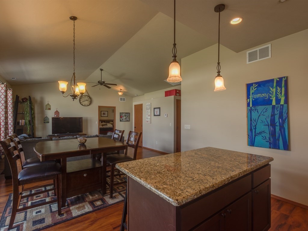 5118 North Bannen Road Spokane Valley, WA 99216 - Photo 7 of 20 Gallery Image 7