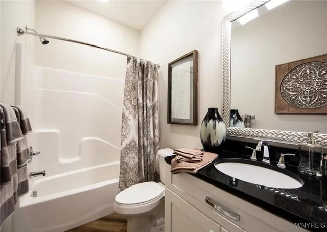 $2,650 | 5283 Chestnut Ridge Road, Orchard Park, NY 14127