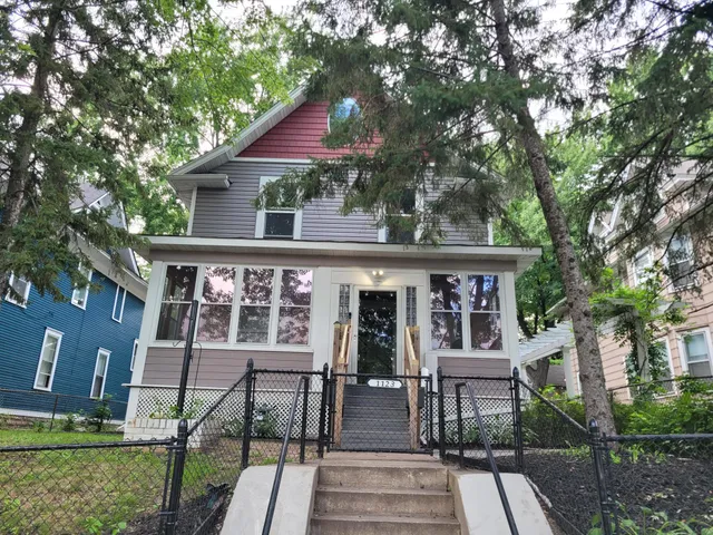 $329,900 | 1123 Edgerton Street, St. Paul, MN 55130