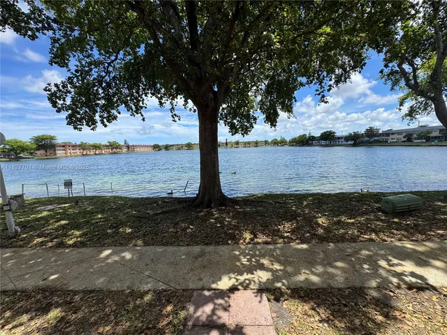 $54,900 | 270 Northeast 191st Street, Unit 108, Miami, FL 33179