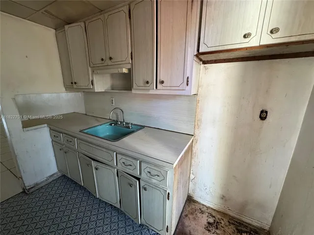 $54,900 | 270 Northeast 191st Street, Unit 108, Miami, FL 33179