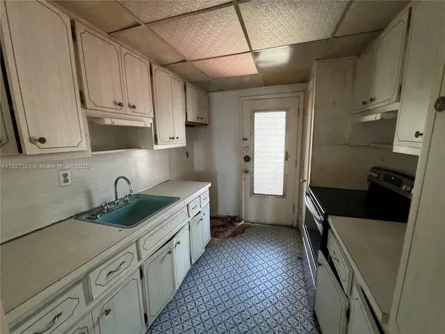 $54,900 | 270 Northeast 191st Street, Unit 108, Miami, FL 33179