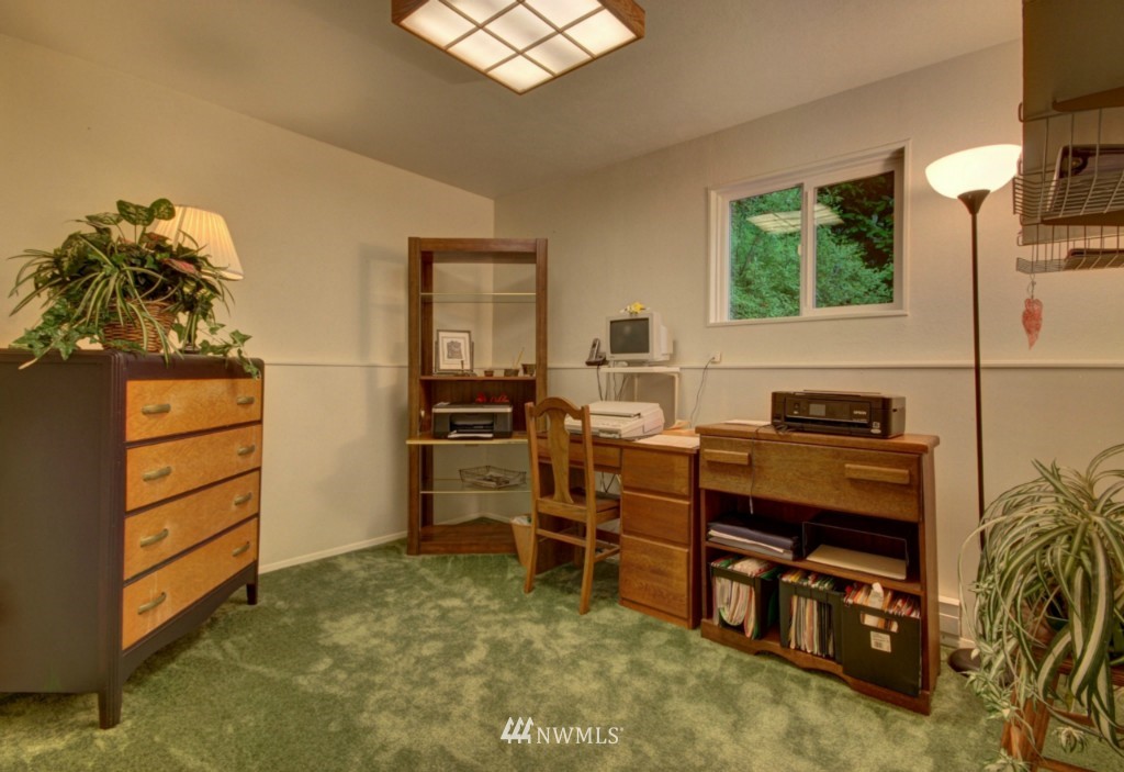1597 Polnell Road Oak Harbor, WA 98277 - Photo 12 of 17 Gallery Image 12