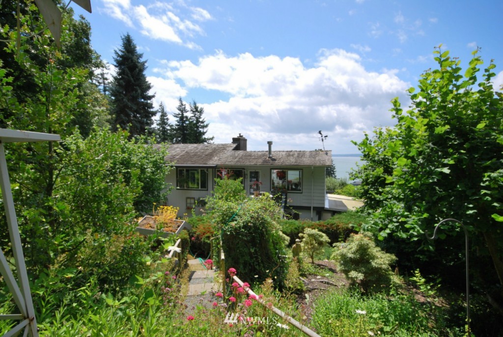 1597 Polnell Road Oak Harbor, WA 98277 - Photo 16 of 17 Gallery Image 16