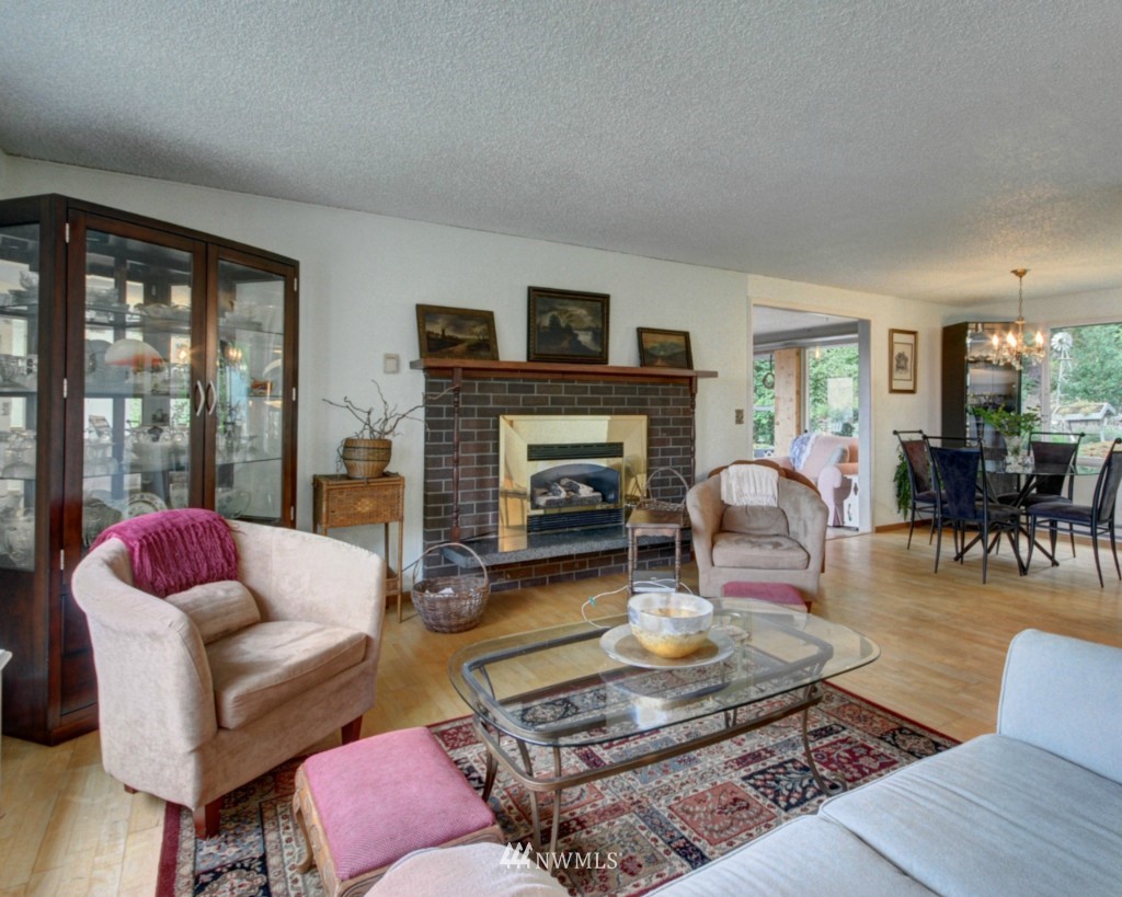 1597 Polnell Road Oak Harbor, WA 98277 - Photo 4 of 17 Gallery Image 4