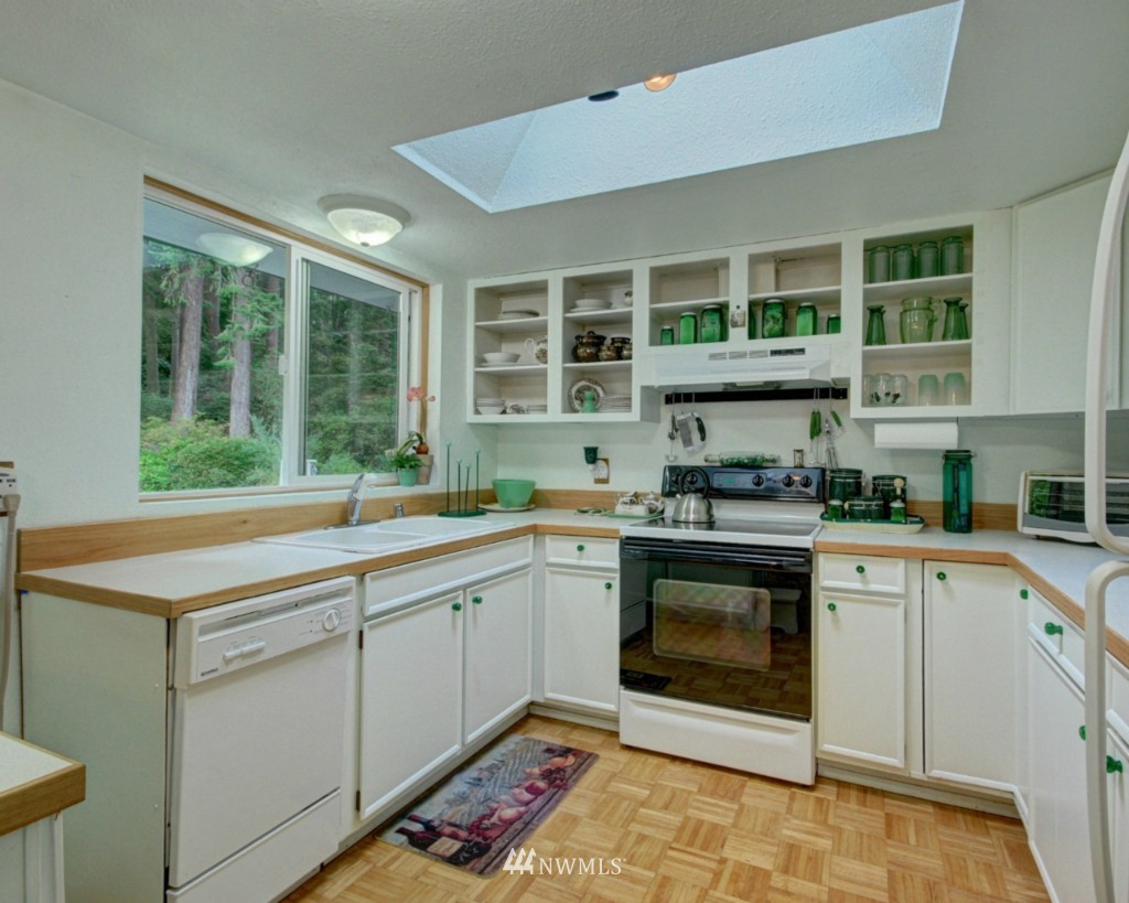 1597 Polnell Road Oak Harbor, WA 98277 - Photo 5 of 17 Gallery Image 5
