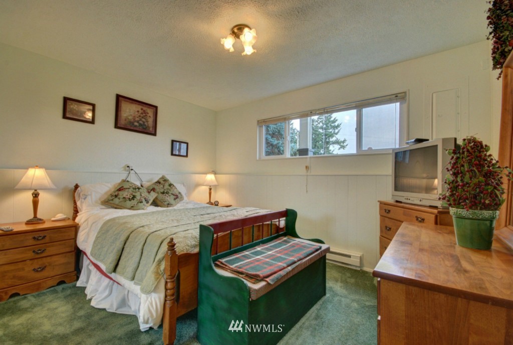 1597 Polnell Road Oak Harbor, WA 98277 - Photo 10 of 17 Gallery Image 10